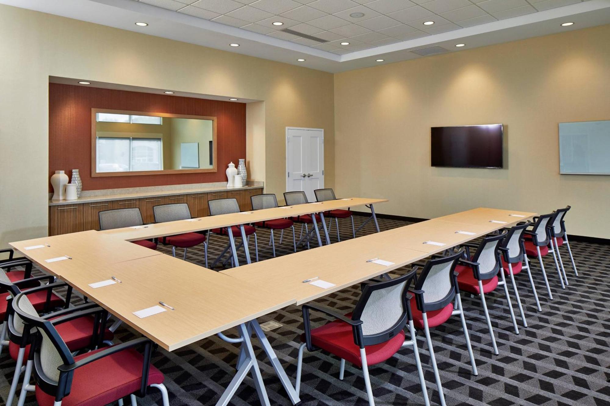 Towneplace Suites By Marriott Columbus North - Osu Εξωτερικό φωτογραφία